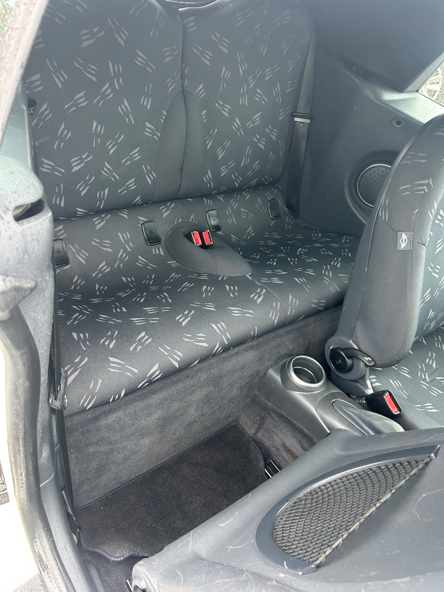 Used MINI Convertible 2006 for sale - 76767472: Photo 17