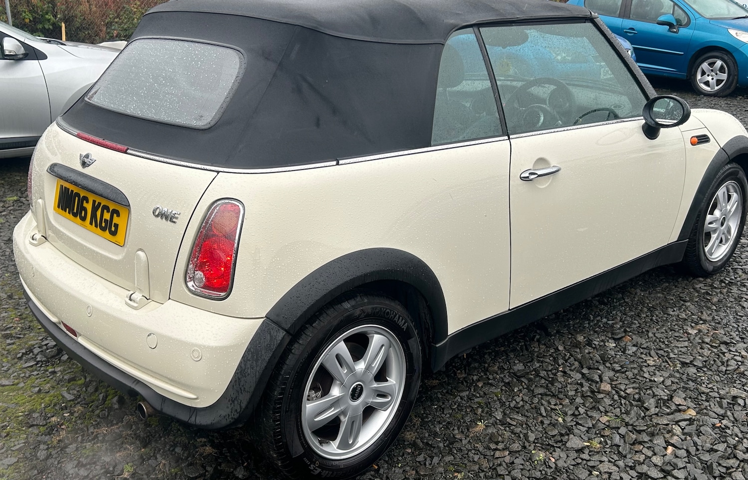 Used MINI Convertible 2006 for sale - 76767472: Photo 3