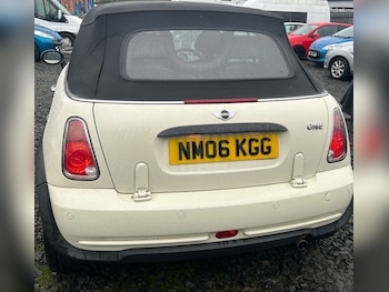 Used MINI Convertible 2006 for sale - 76767472: Photo