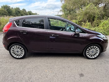 Used Ford Fiesta 2011 for sale - 79676076: Photo