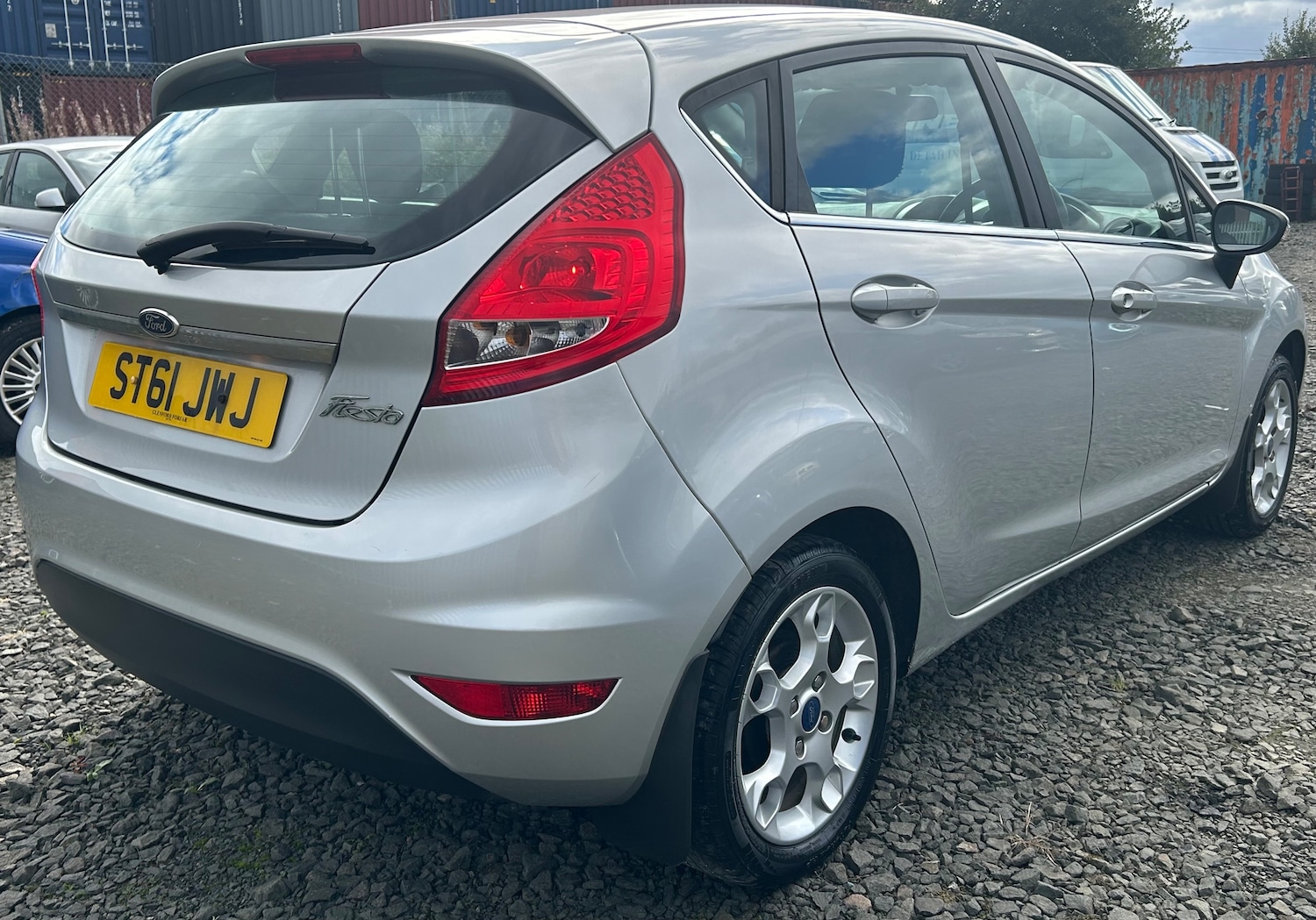 Used Ford Fiesta 2011 for sale - 76034224: Photo 3