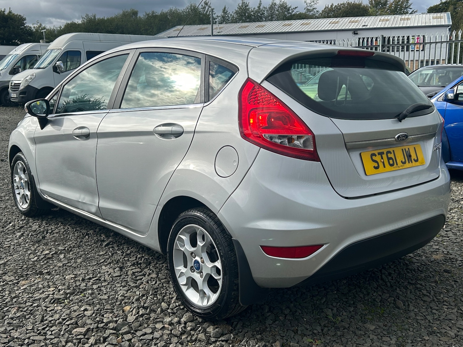Used Ford Fiesta 2011 for sale - 76034224: Photo 5