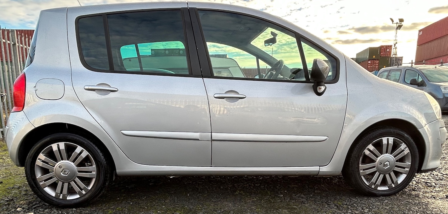 Used Renault Modus 2011 for sale - 77128661: Photo 2