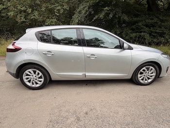 Used Renault Megane 2015 for sale - 79606052: Photo
