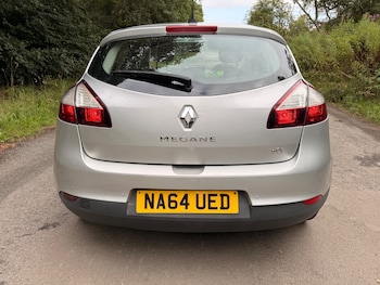 Used Renault Megane 2015 for sale - 79606052: Photo