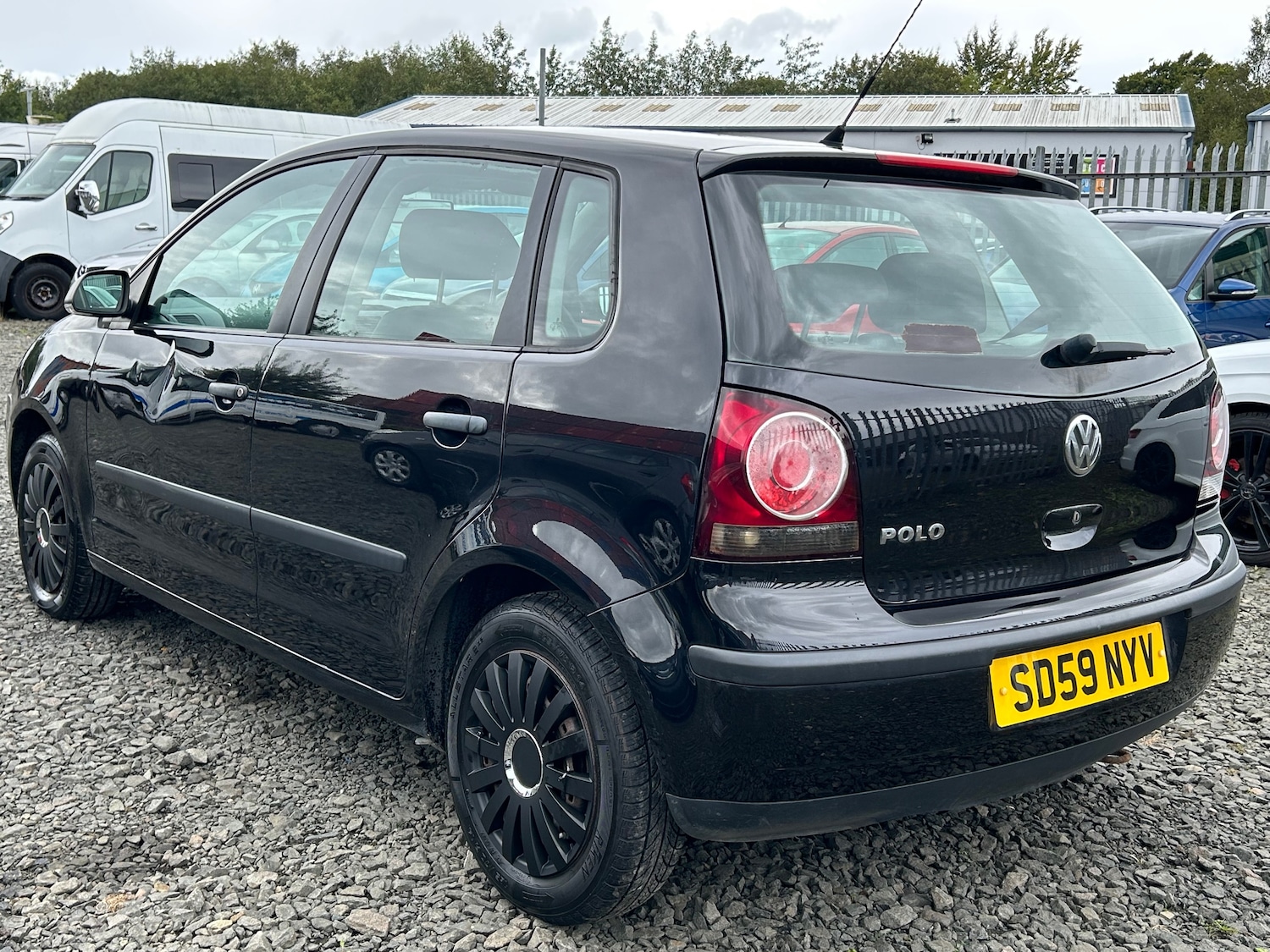Used Volkswagen Polo 2009 for sale - 75987251: Photo 5