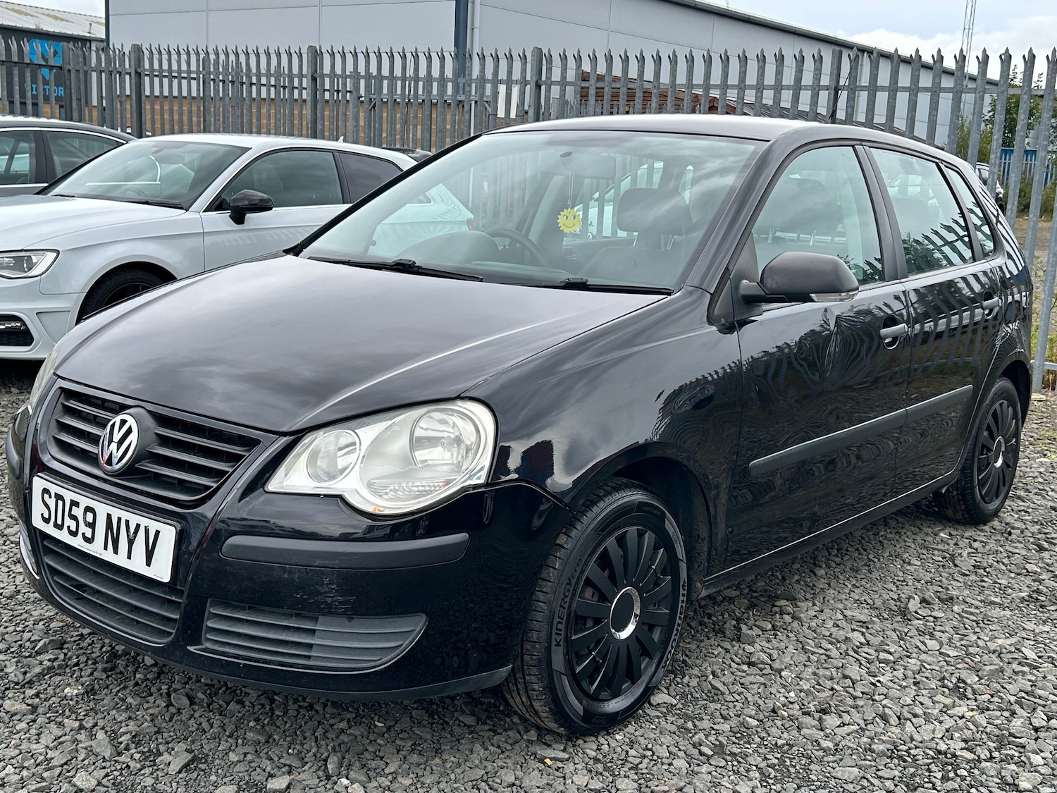 Used Volkswagen Polo 2009 for sale - 75987251: Photo 7