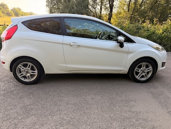 Used Ford Fiesta 2014 for sale - 79213974: Photo