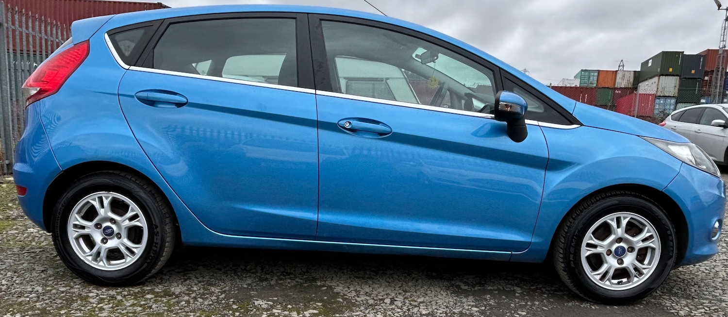 Used Ford Fiesta 2011 for sale - 77293576: Photo 2