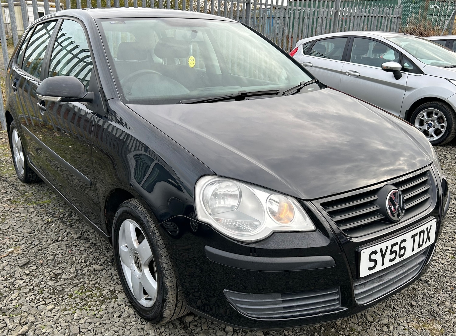 Used Volkswagen Polo 2006 for sale - 76328868: Photo 1
