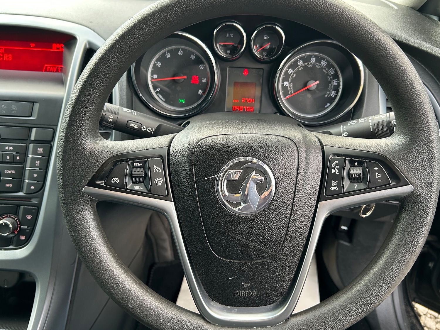 Used Vauxhall Astra 2012 for sale - 76750878: Photo 11