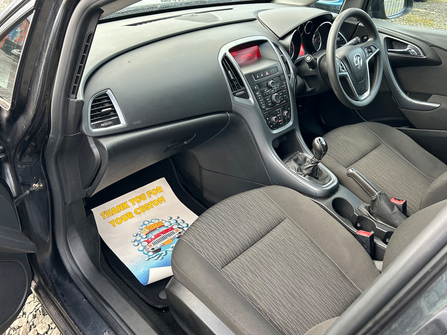 Used Vauxhall Astra 2012 for sale - 76750878: Photo 14