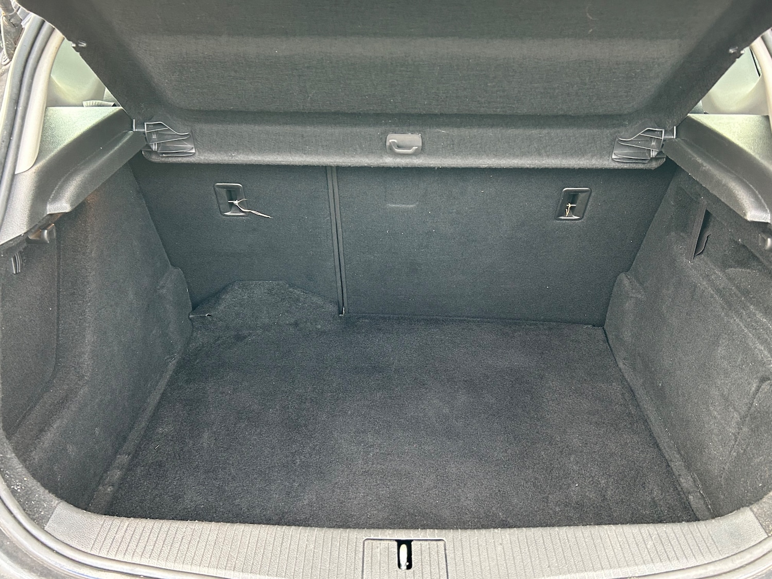 Used Vauxhall Astra 2012 for sale - 76750878: Photo 16