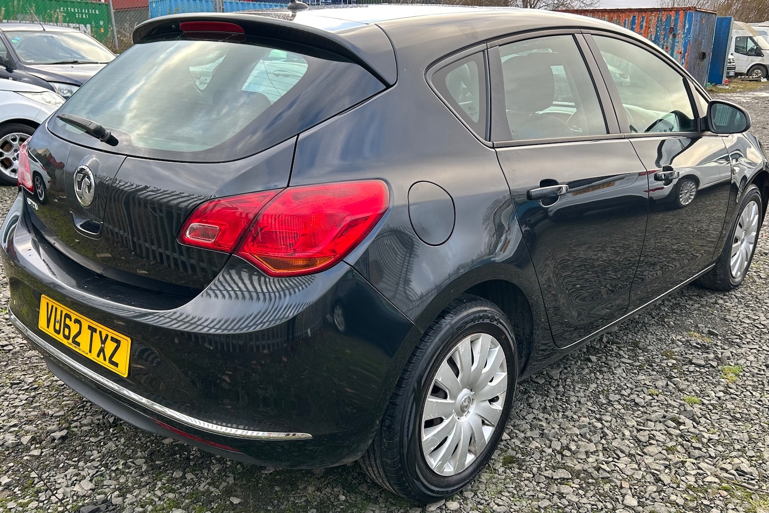 Used Vauxhall Astra 2012 for sale - 76750878: Photo 3