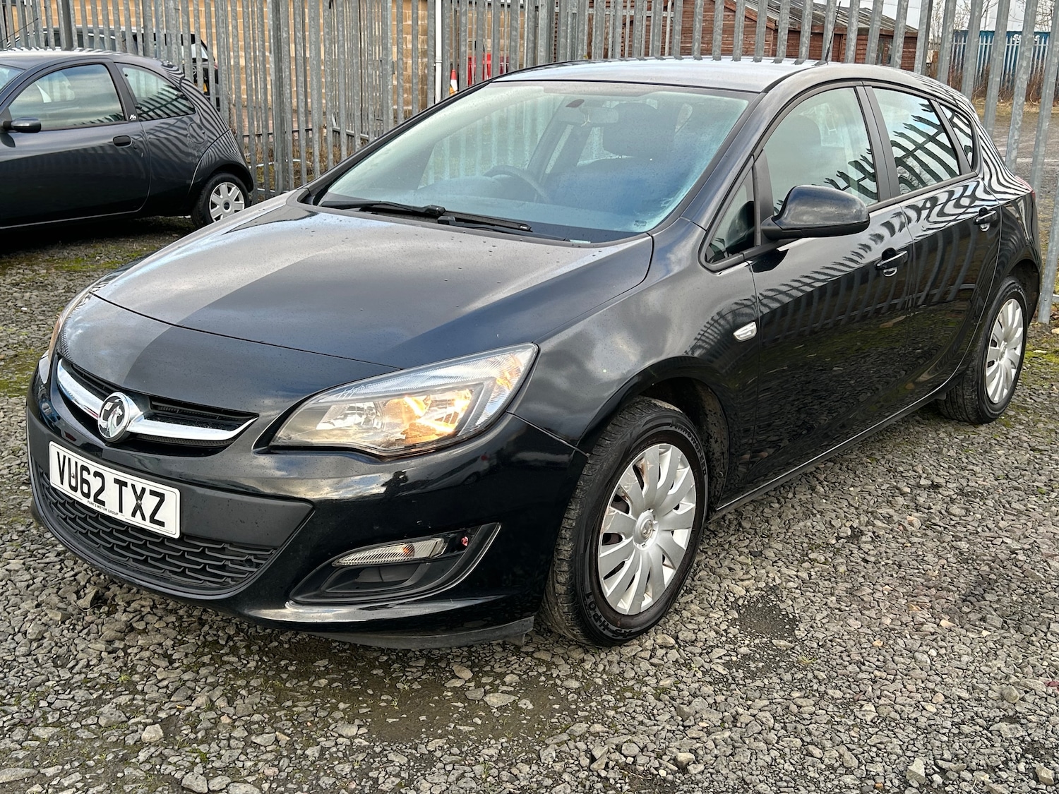 Used Vauxhall Astra 2012 for sale - 76750878: Photo 7