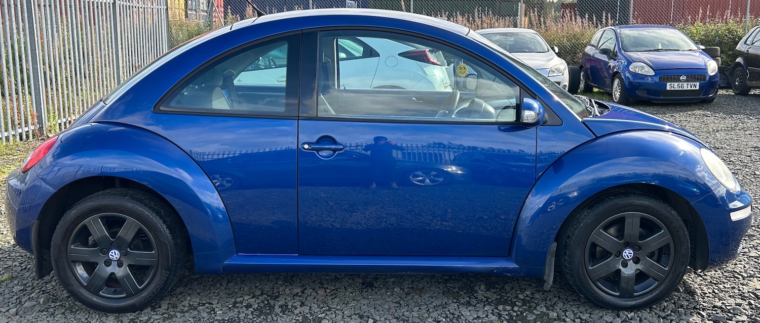Used Volkswagen Beetle 2010 for sale - 75987200: Photo 2
