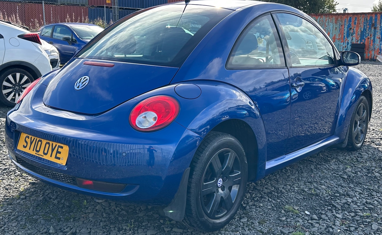 Used Volkswagen Beetle 2010 for sale - 75987200: Photo 3