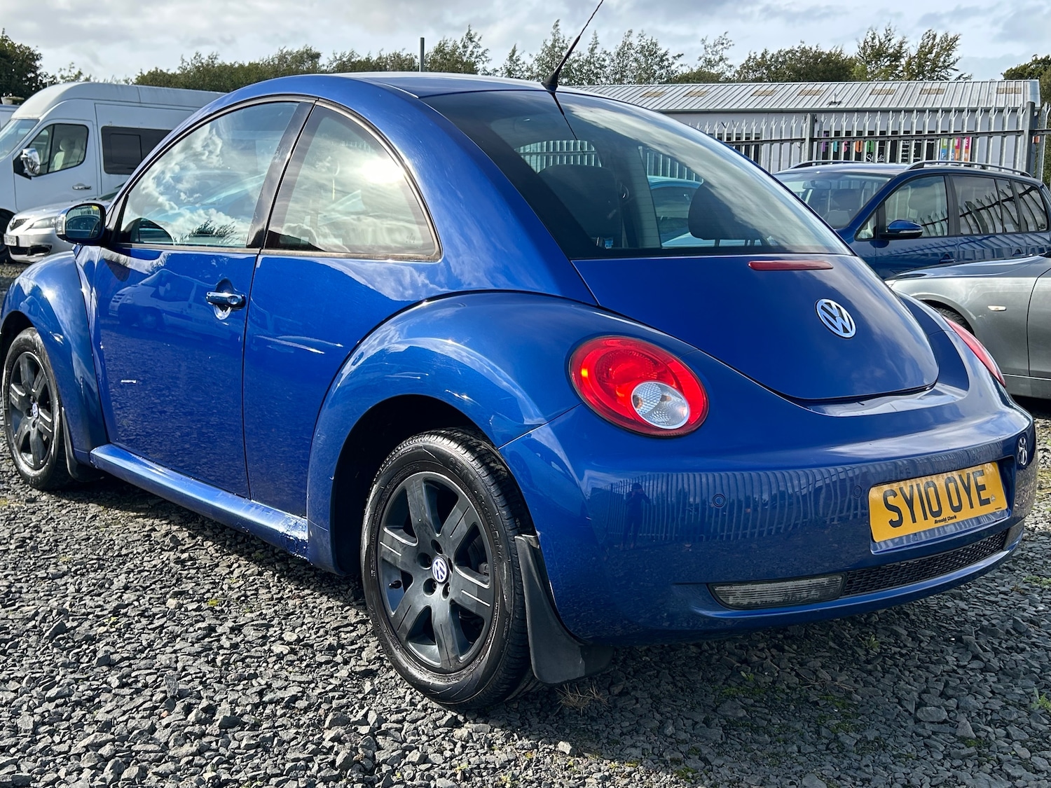 Used Volkswagen Beetle 2010 for sale - 75987200: Photo 5