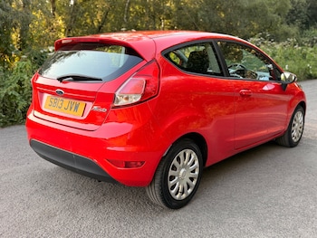 Used Ford Fiesta 2013 for sale - 79203870: Photo