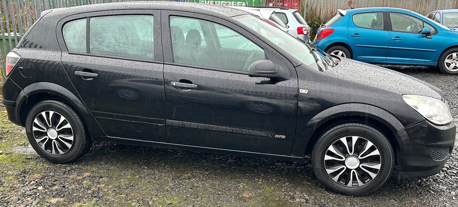 Used Vauxhall Astra 2008 for sale - 76458719: Photo 2