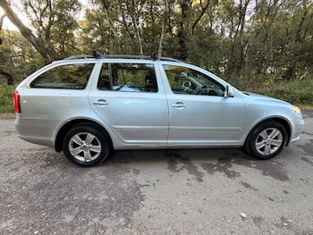 Used Skoda Octavia 2010 for sale - 79872462: Photo