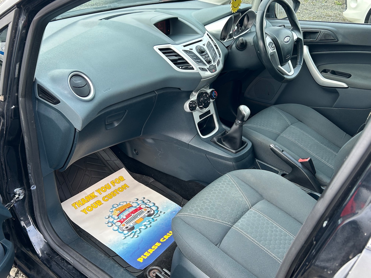 Used Ford Fiesta 2010 for sale - 76191404: Photo 14