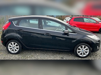 Used Ford Fiesta 2010 for sale - 76191404: Photo