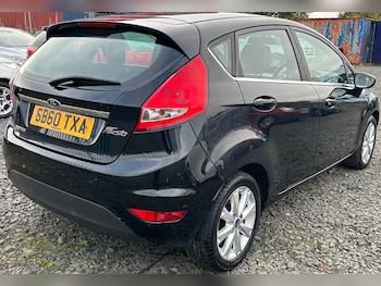 Used Ford Fiesta 2010 for sale - 76191404: Photo