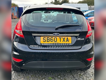 Used Ford Fiesta 2010 for sale - 76191404: Photo