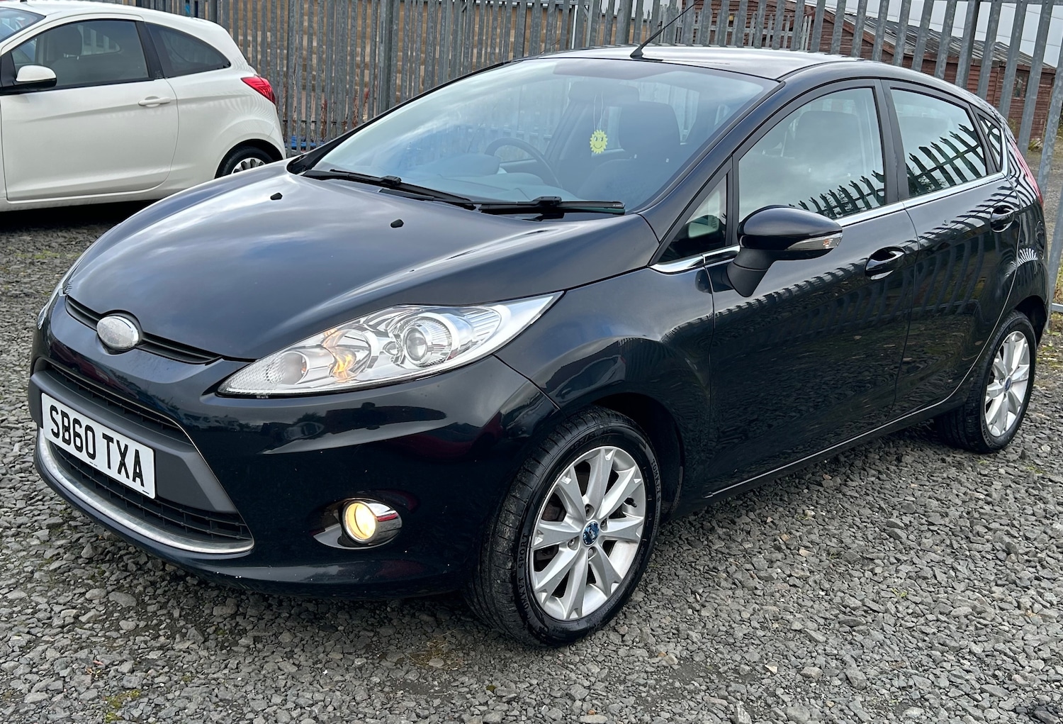 Used Ford Fiesta 2010 for sale - 76191404: Photo 7