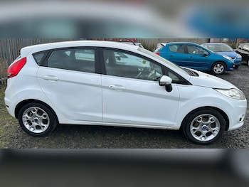 Used Ford Fiesta 2012 for sale - 76565618: Photo