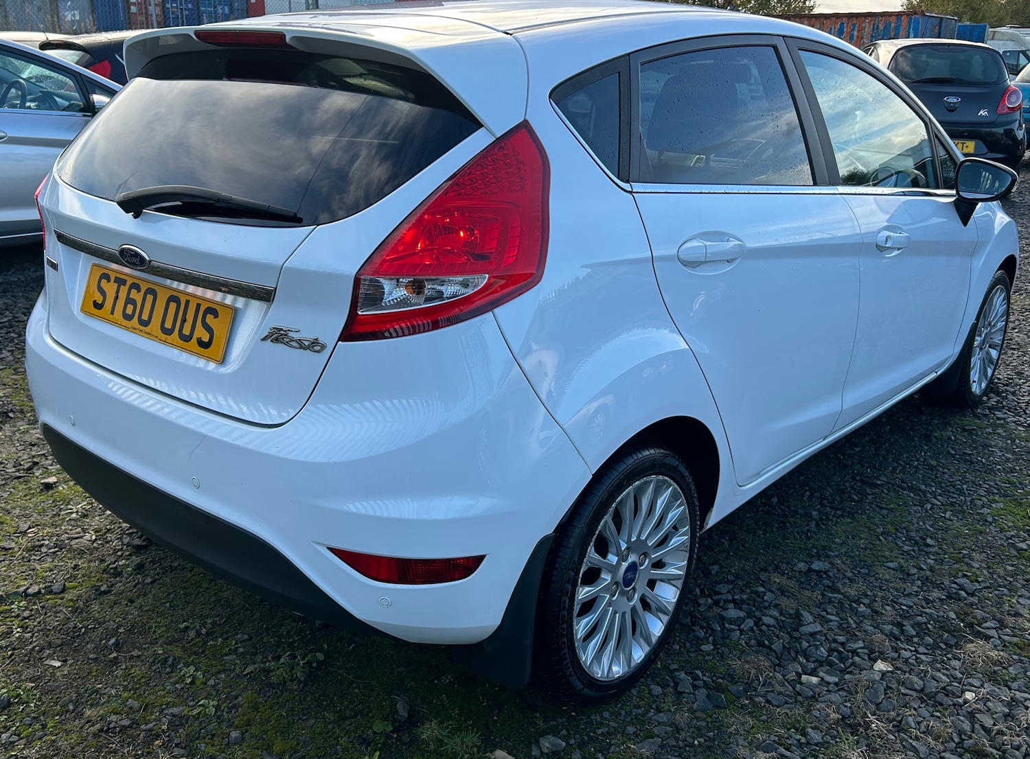 Used Ford Fiesta 2011 for sale - 76438933: Photo 3