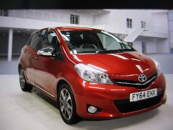Used Toyota Yaris 2014 for sale - 77110922: Photo