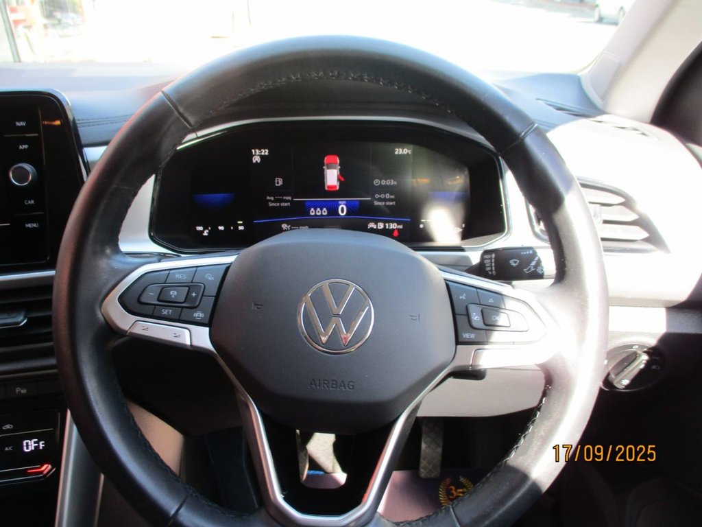 Used Volkswagen T-Roc 2022 for sale - 76406251: Photo 6