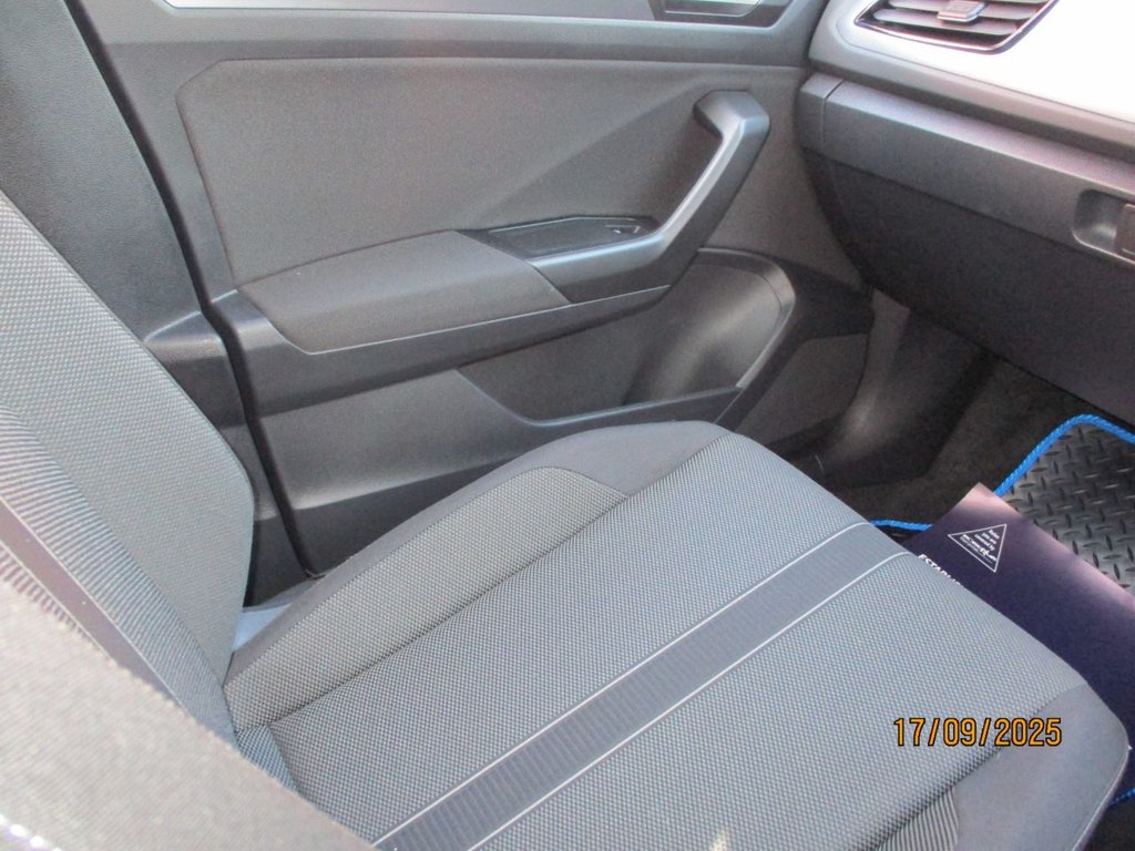 Used Volkswagen T-Roc 2022 for sale - 76406251: Photo 9