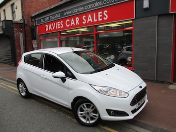 2015 (15) - 1.25 82 Zetec 5dr