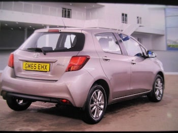 Used Toyota Yaris 2015 for sale - 78044685: Photo