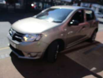 Used Dacia Sandero 2015 for sale - 74734742: Photo