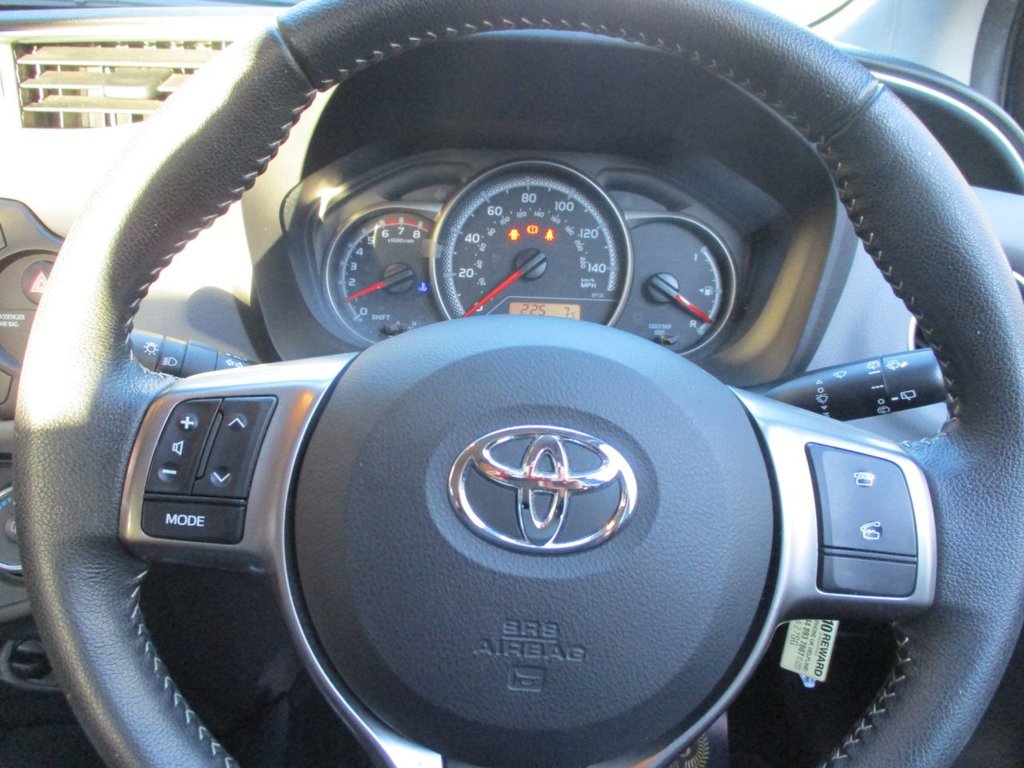 Used Toyota Yaris 2015 for sale - 76751164: Photo 6