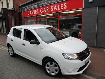 Used Dacia Sandero 2015 for sale - 75487552: Photo