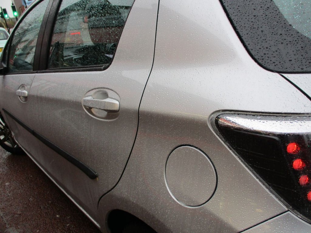 Used Toyota Yaris 2014 for sale - 76841619: Photo 25