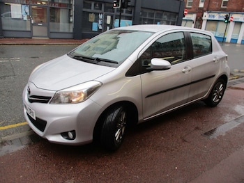 Used Toyota Yaris 2014 for sale - 76841619: Photo