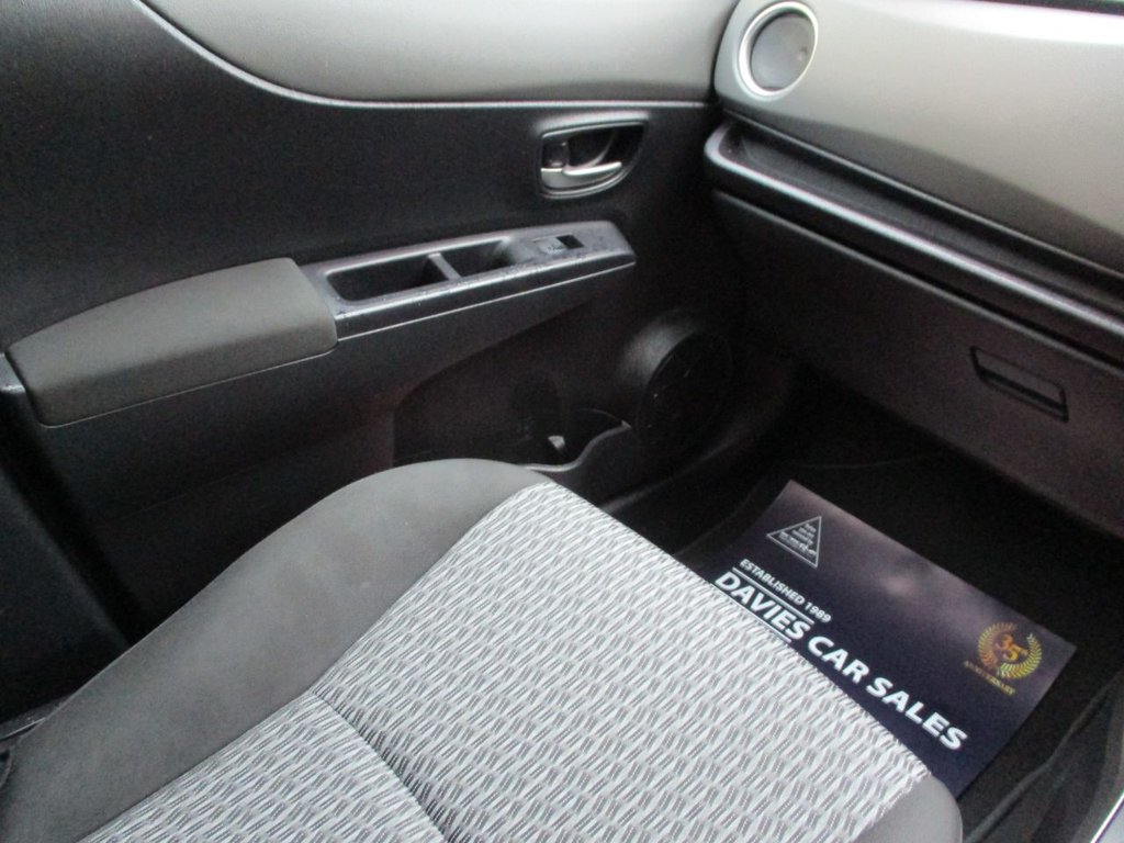 Used Toyota Yaris 2014 for sale - 76841619: Photo 9