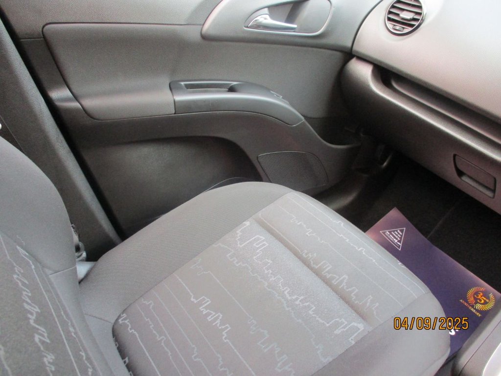 Used Vauxhall Meriva 2017 for sale - 75986462: Photo 8