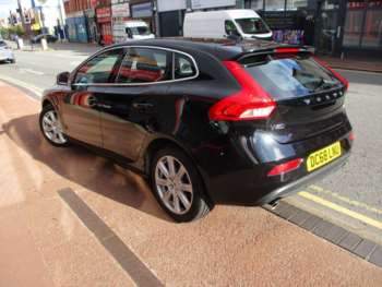 Used Volvo V40 2018 for sale - 75230452: Photo