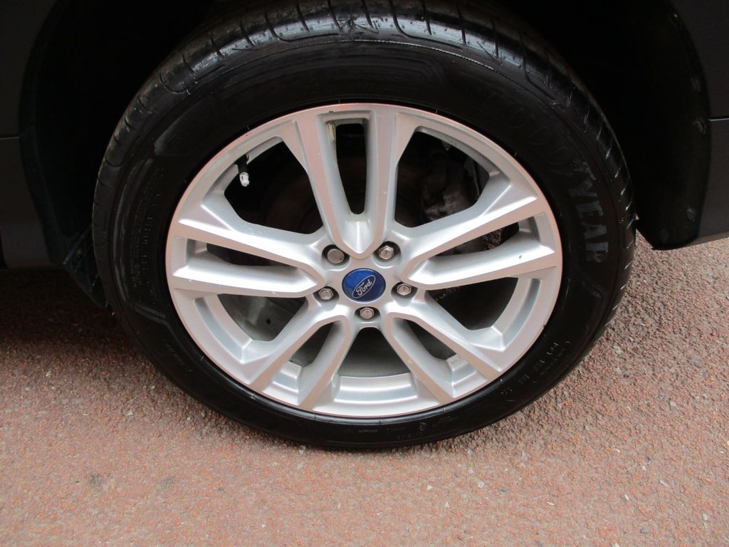 Used Ford Kuga 2015 for sale - 76092478: Photo 18