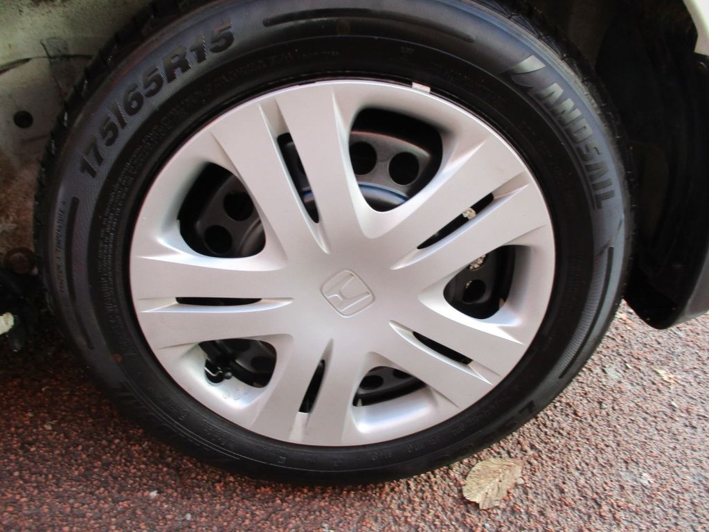 Used Honda Jazz 2014 for sale - 76751135: Photo 14