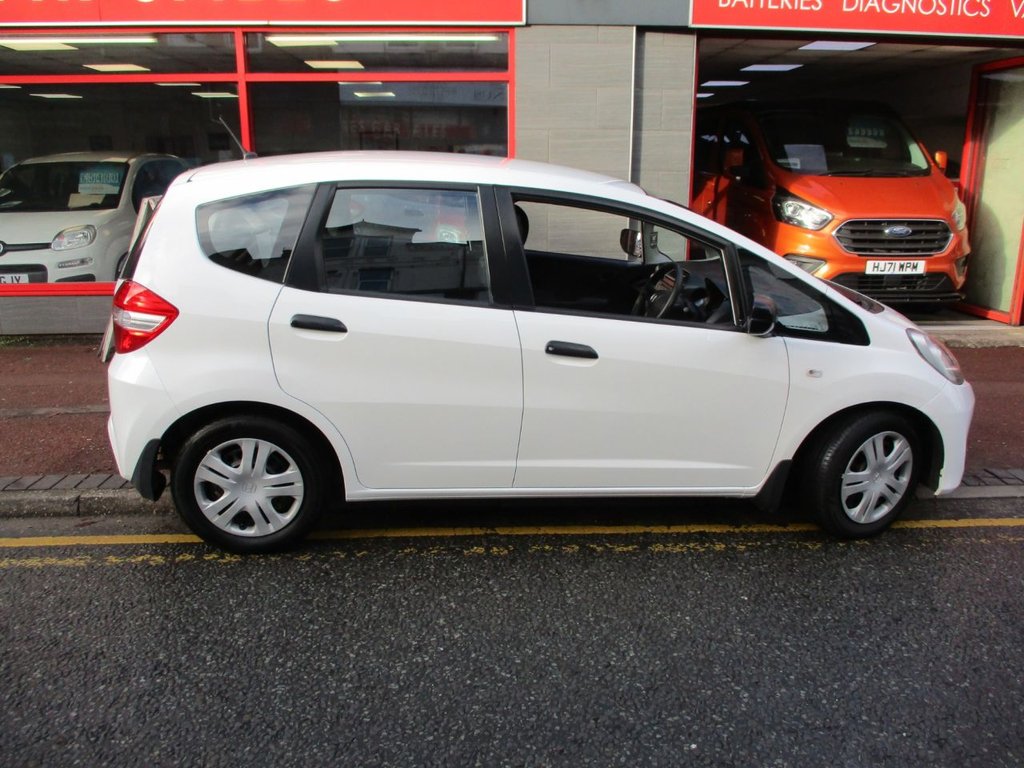 Used Honda Jazz 2014 for sale - 76751135: Photo 19
