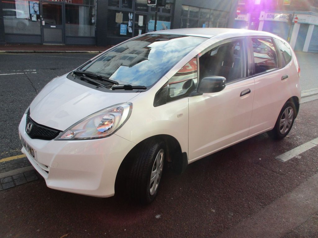 Used Honda Jazz 2014 for sale - 76751135: Photo 3