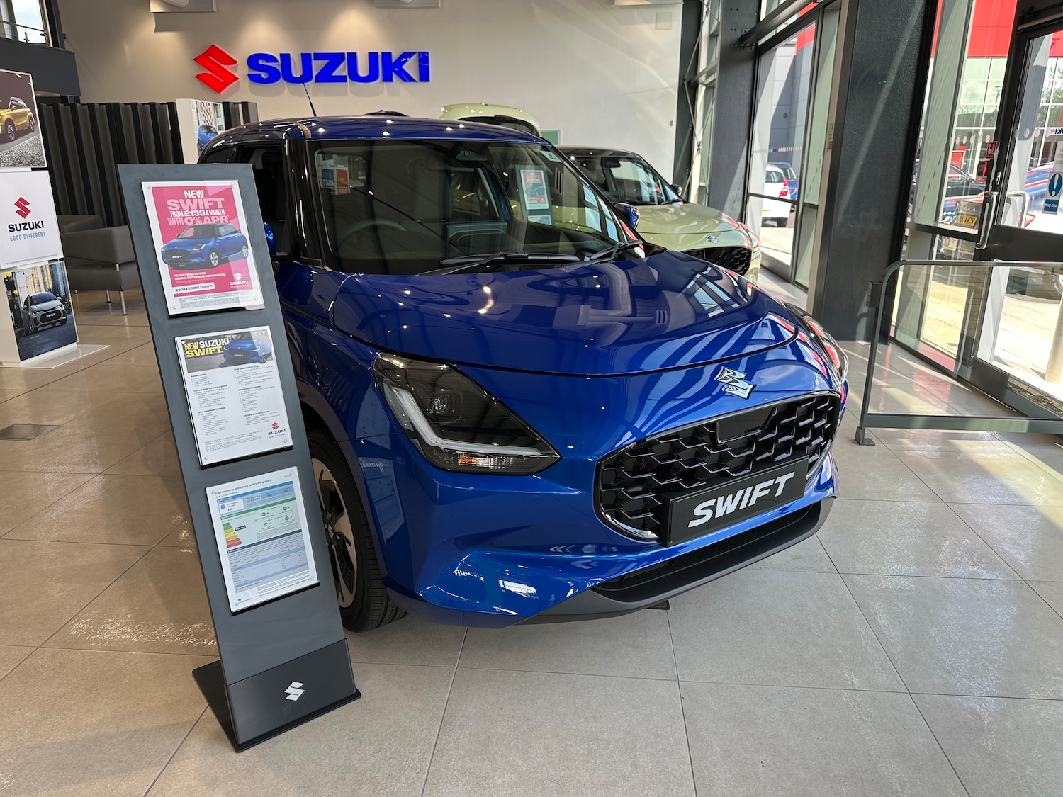 Used Suzuki Swift 2025 for sale - 77129719: Photo 1